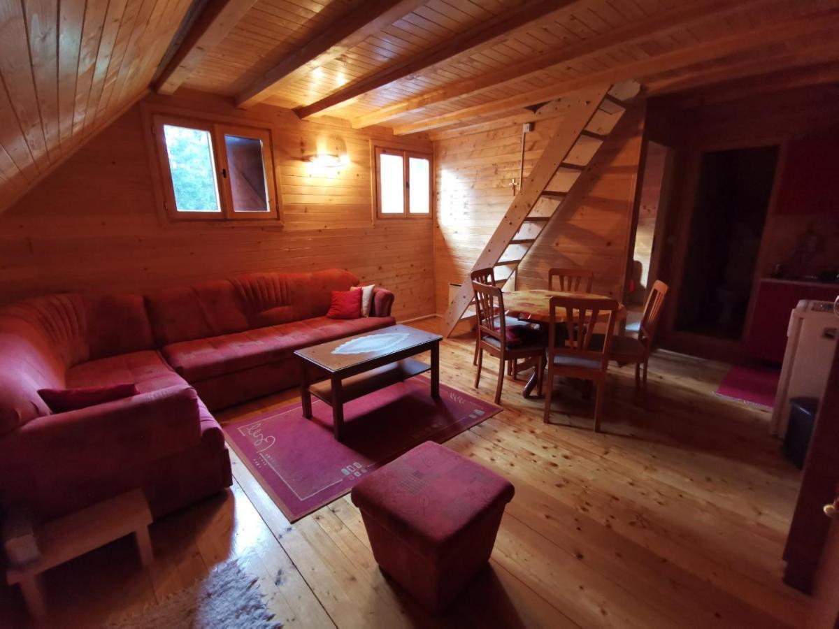 Apartman Bugar Mitrovac Esterno foto