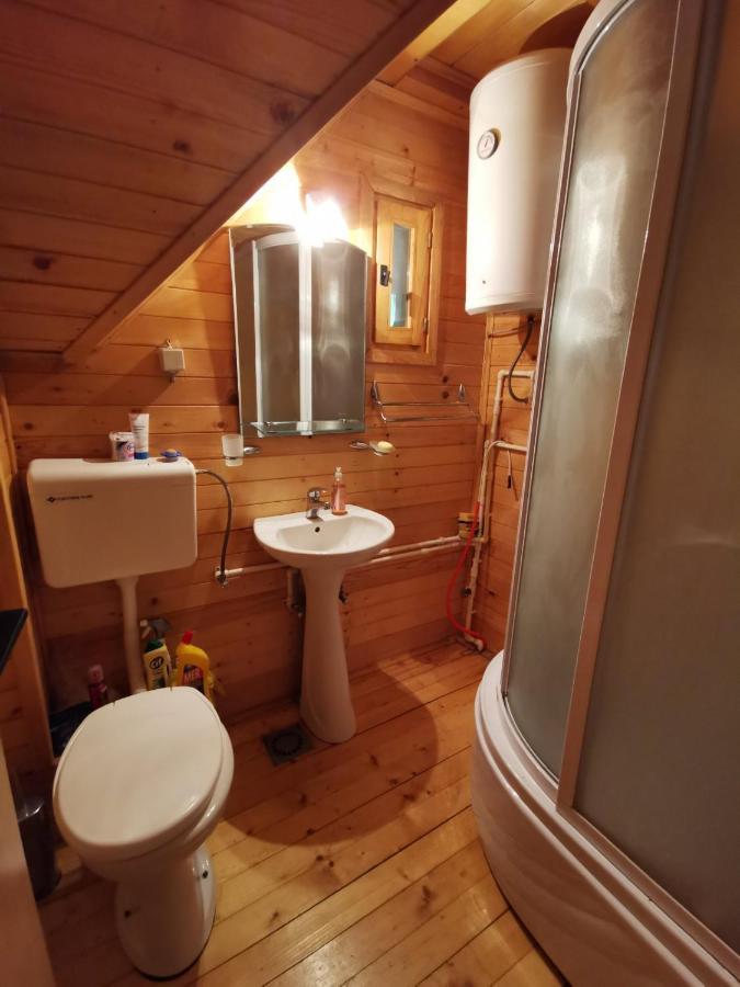 Apartman Bugar Mitrovac Esterno foto